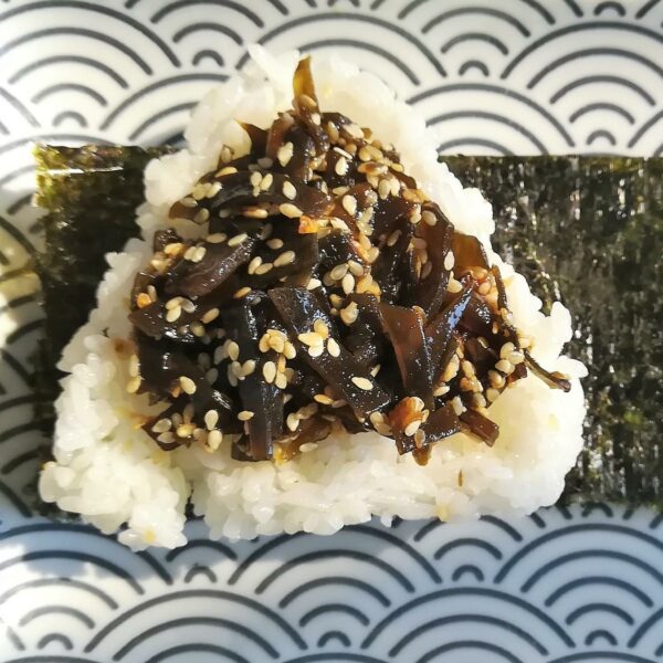 Konbu tsukudani (simmered kelp)